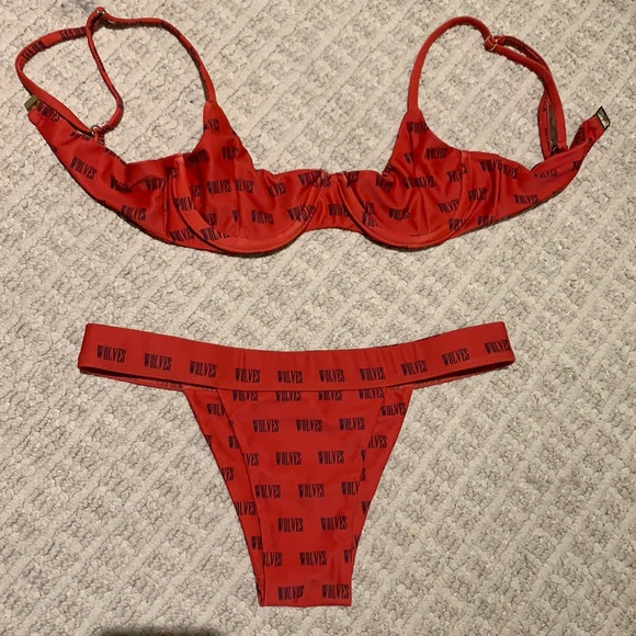 Two Wolves Bikini Set - Picture 3 of 7